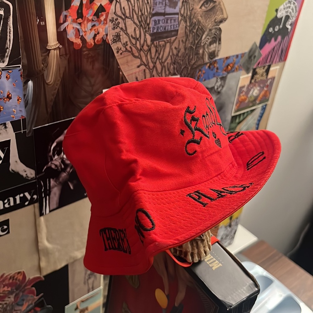 Fever Ray - Lovelier Than Diamonds Bucket Hat Red - Picture 2 of 3